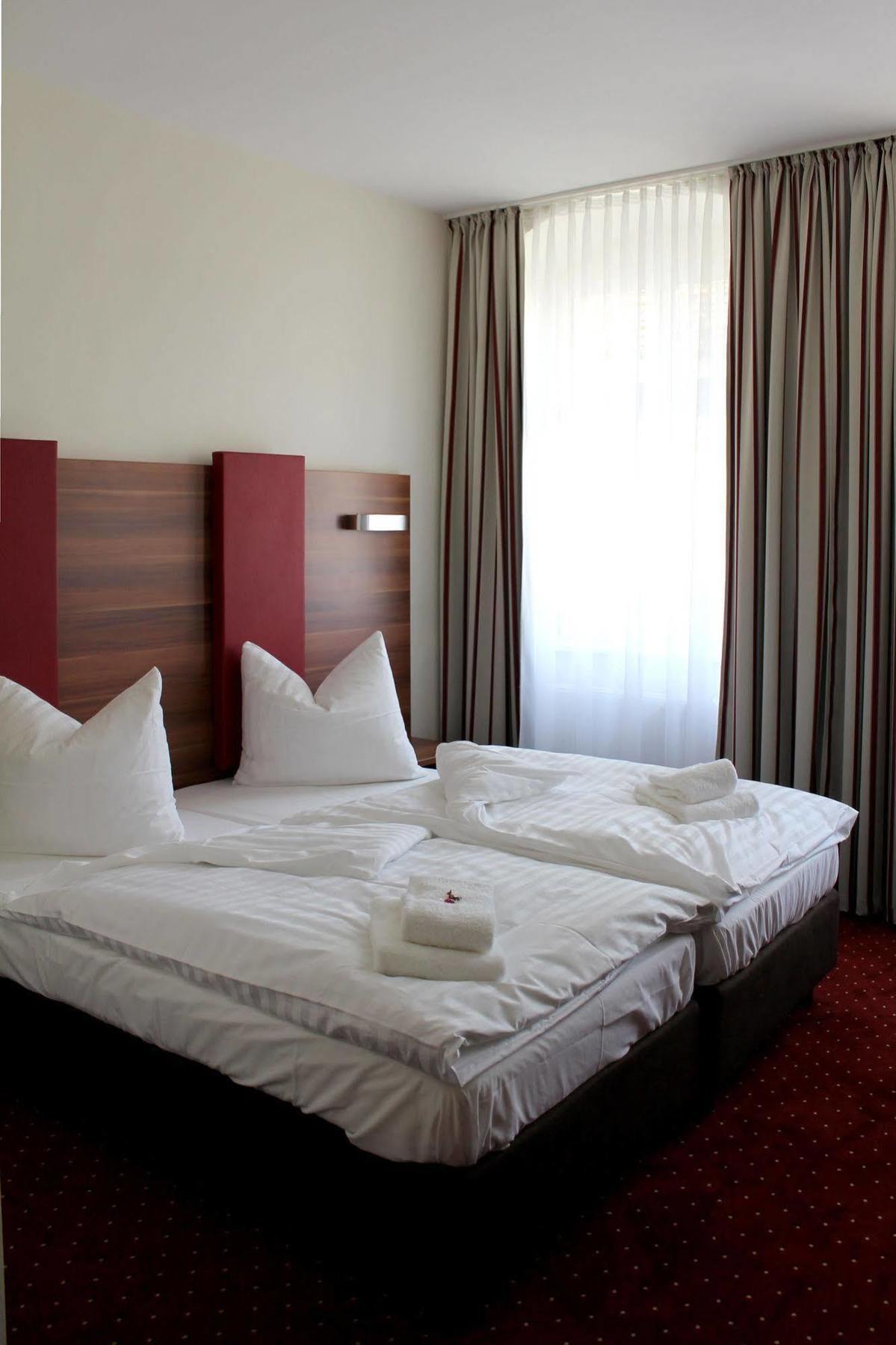 Hotel Schwibbogen Altstadt & Appartements Gorlitz Exterior photo