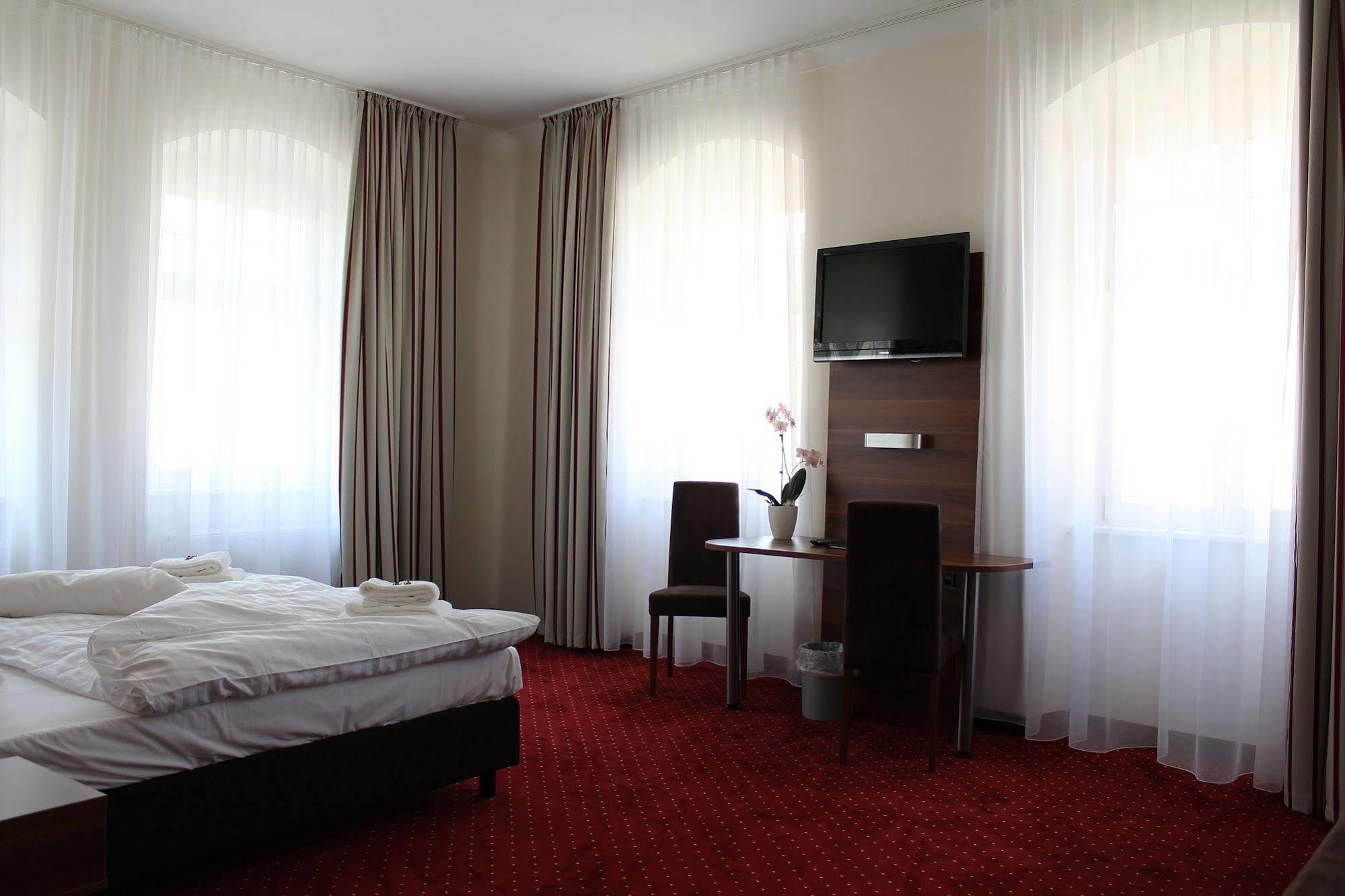 Hotel Schwibbogen Altstadt & Appartements Gorlitz Exterior photo
